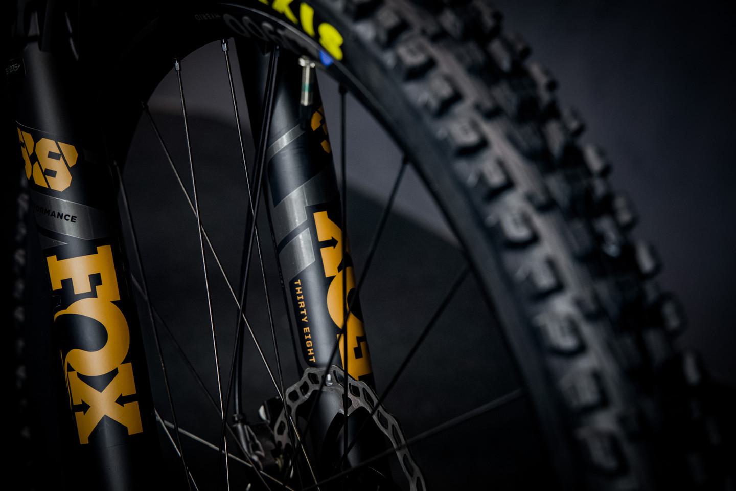 | Orbea Wild H10 2026 - Yellow / Olive - Mullet