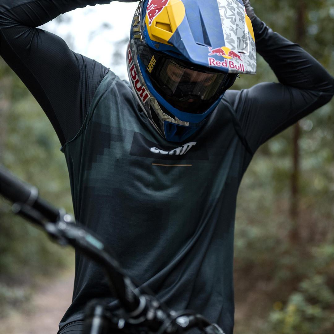 Leatt Gravity 1.0 MTB Ride Kit - Szymon Godziek