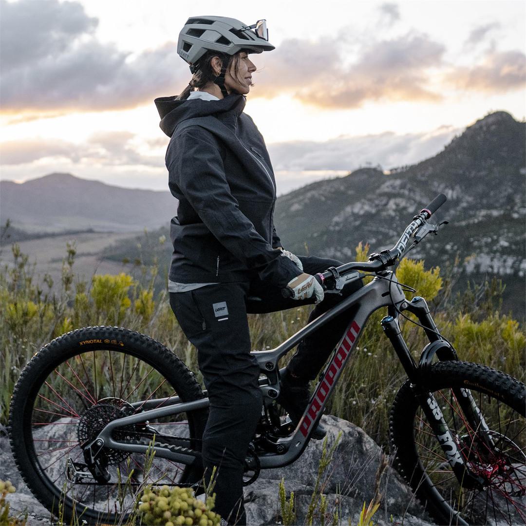 Leatt HydraDri 3.0 MTB Jacket V26 - Black